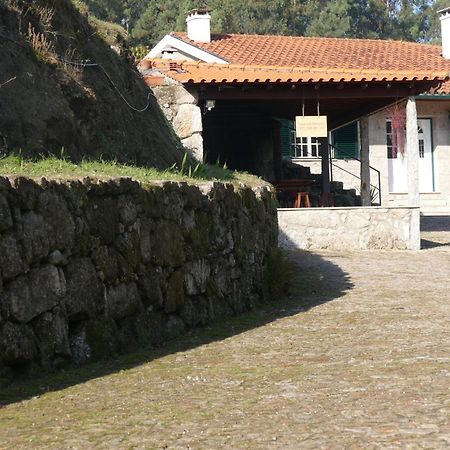 Casa Nos Penedos Guest House Arcos de Valdevez Exterior photo