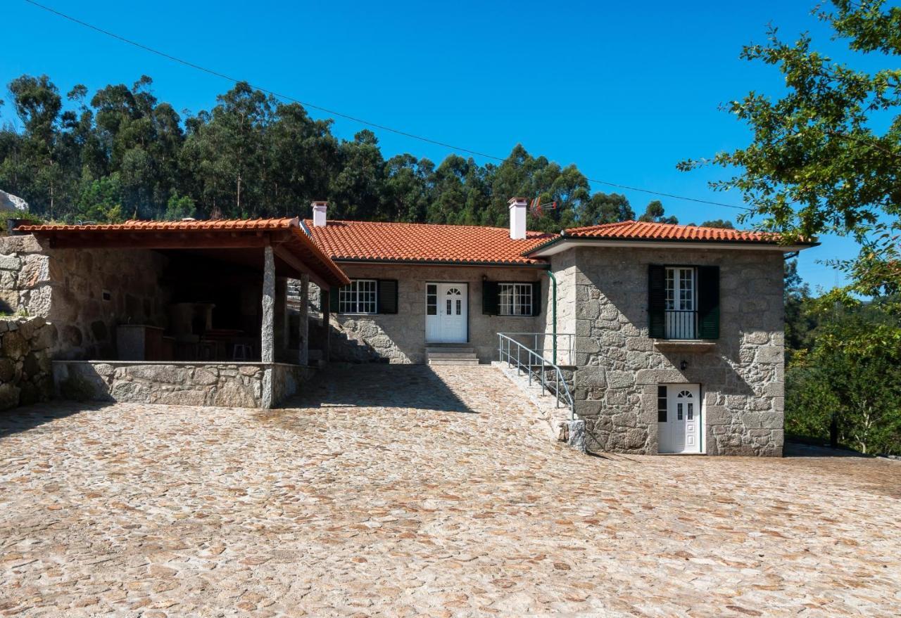 Casa Nos Penedos Guest House Arcos de Valdevez Exterior photo